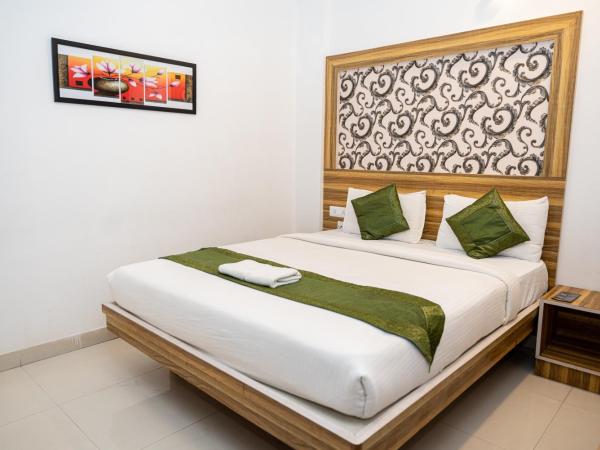 Hotel Dhruv Palace Bangalore Jakkur : photo 8 de la chambre chambre deluxe