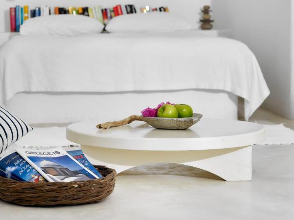 Finikia Memories Hotel : photo 3 de la chambre chambre double supérieure - vue partielle sur mer