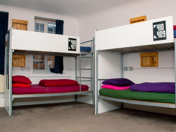 Central Backpackers : photo 4 de la chambre lit dans dortoir mixte de 12 lits