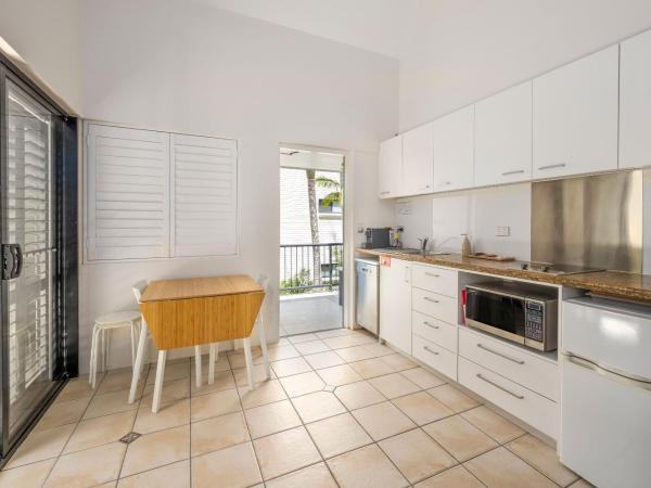 Julians Apartments : photo 9 de la chambre studio avec balcon