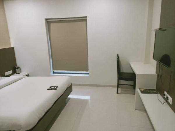 HOTEL AIRPORT INN ONE : photo 9 de la chambre chambre double supérieure