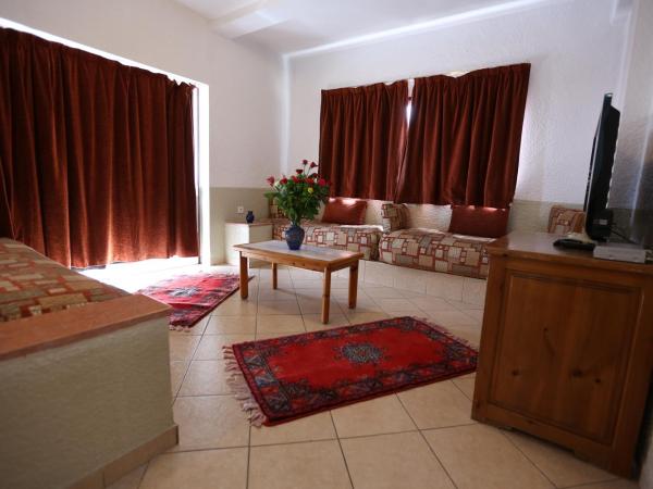 Studiotel Afoud : photo 1 de la chambre chambre familiale