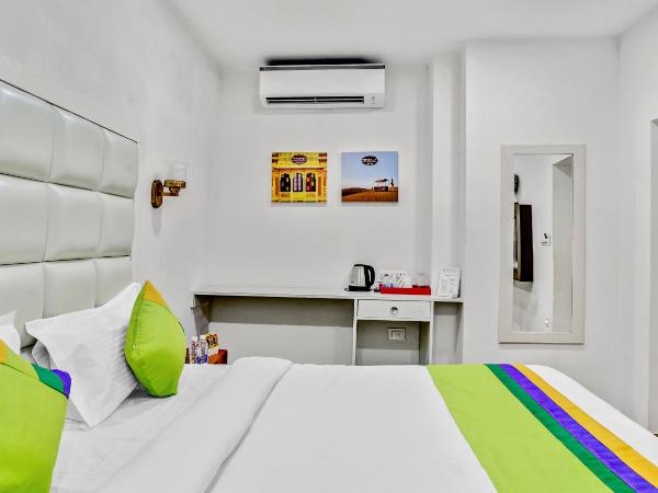 Treebo Hinduja Mehrangarh Fort : photo 2 de la chambre chambre double Économique