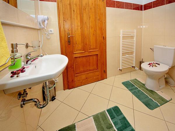 Ubytování u BÍLÉ PANÍ : photo 6 de la chambre chambre double