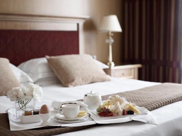 Grand Hotel De La Ville : photo 6 de la chambre suite