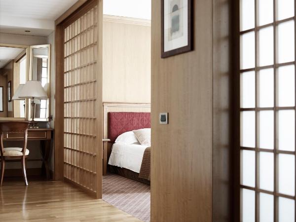 Grand Hotel De La Ville : photo 4 de la chambre suite