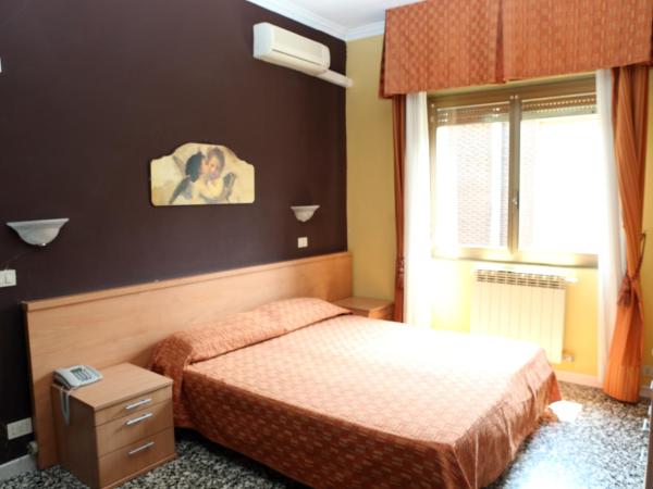 Hotel Bicocca : photo 3 de la chambre chambre double ou lits jumeaux