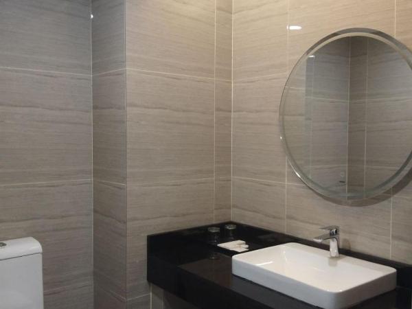 Pacific Regency Beach Resort, Port Dickson : photo 2 de la chambre suite familiale