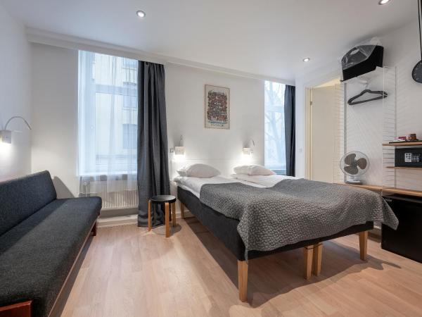 Go Hotel Ansgar : photo 1 de la chambre chambre triple
