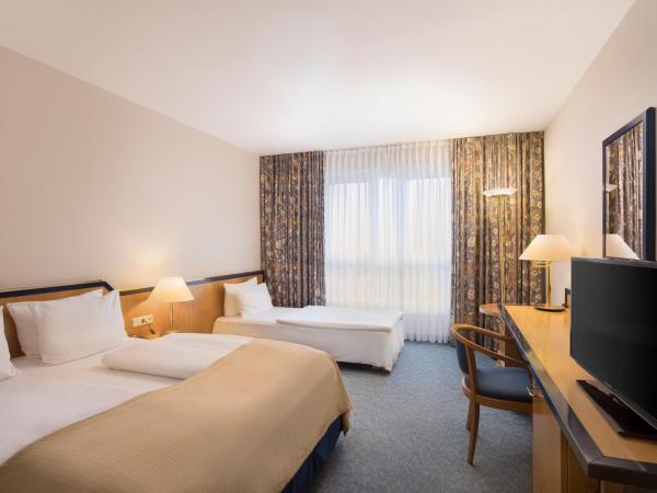 HI Hotel International Hamburg : photo 1 de la chambre chambre double