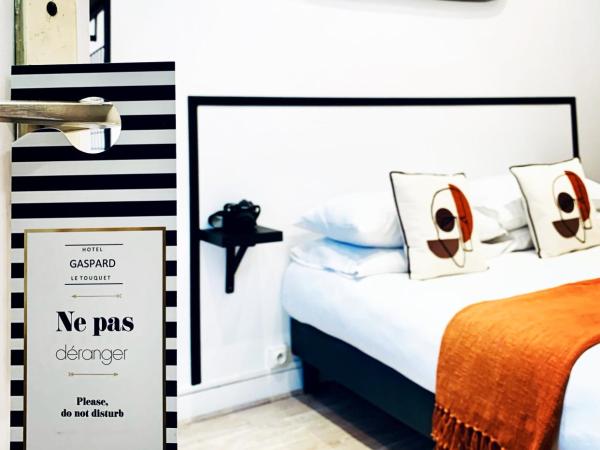 Hôtel Gaspard : photo 1 de la chambre petite chambre double