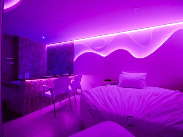 Motel Messalina : photo 8 de la chambre chambre double avec baignoire spa