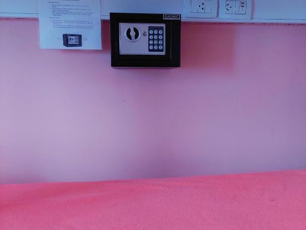 BA STOP Hostel : photo 4 de la chambre lit simple dans dortoir pour femmes