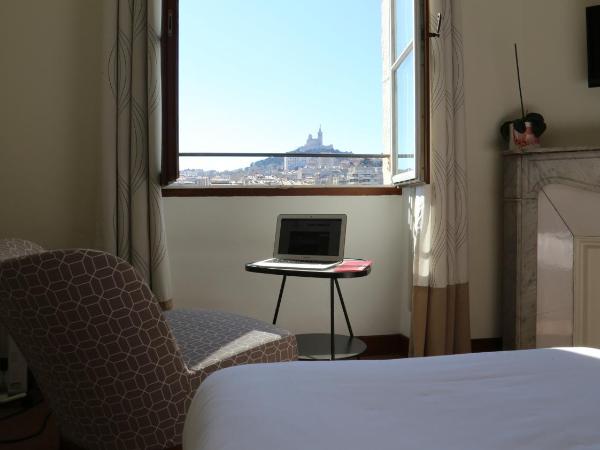 Hotel Belle-Vue Vieux-Port : photo 1 de la chambre chambre double supérieure - vue sur vieux port