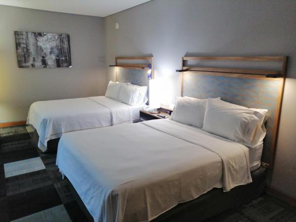 Holiday Inn Express Mexico Reforma, an IHG Hotel : photo 4 de la chambre chambre double standard avec 2 lits doubles
