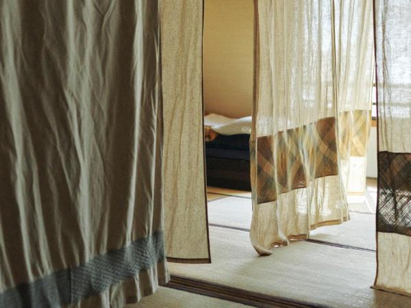 Gojo Guest House : photo 2 de la chambre lit futon simple dans dortoir masculin de style japonais (5 adultes)