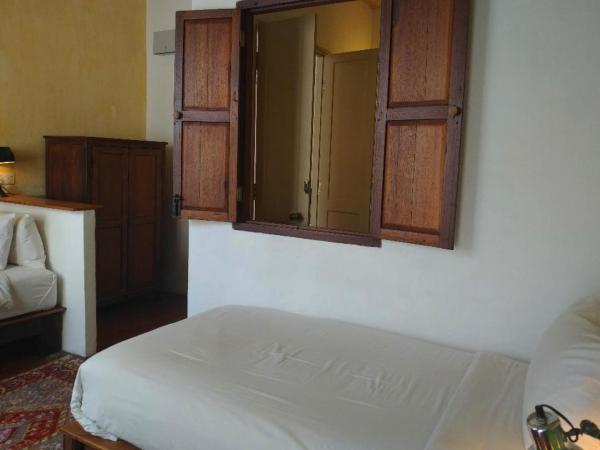 Ren I Tang Heritage Inn : photo 3 de la chambre chambre lits jumeaux