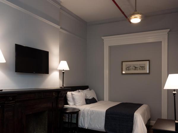 The Central Park North : photo 1 de la chambre chambre familiale standard avec salle de bains commune