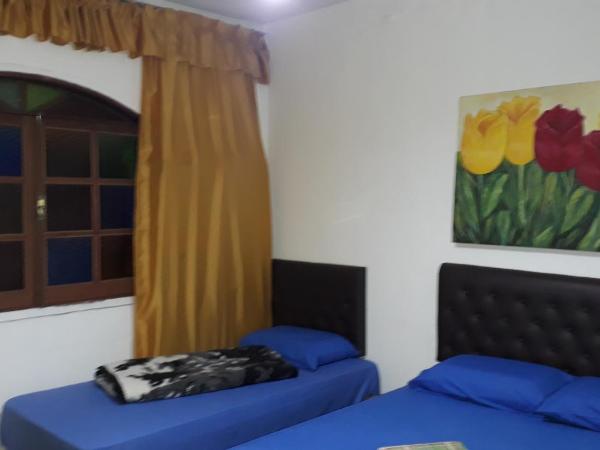 Hostel Gerais : photo 3 de la chambre chambre double avec salle de bains commune