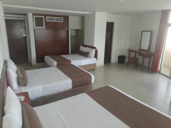 Hotel Royalty : photo 2 de la chambre chambre triple standard - vue sur mer