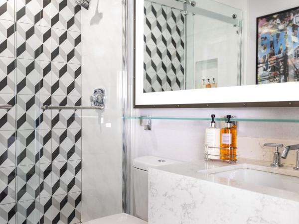 Montrose at Beverly Hills : photo 3 de la chambre suite lit queen-size deluxe