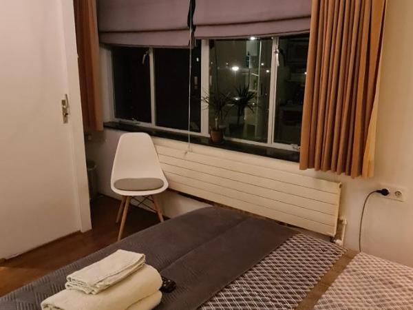 Mi BnB Amsterdam : photo 6 de la chambre chambre double avec salle de bains privative