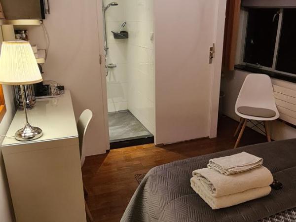 Mi BnB Amsterdam : photo 7 de la chambre chambre double avec salle de bains privative