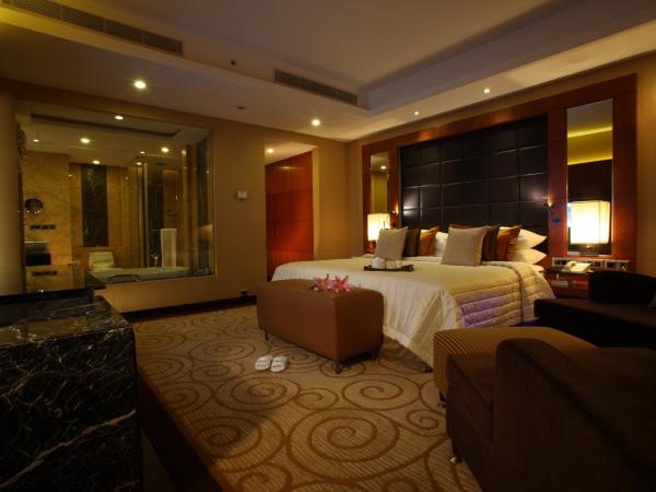 Radisson Blu Plaza Delhi Airport : photo 6 de la chambre deluxe suite with airport transfers, happy hours 03:00 pm to 06:00 pm -1+1, 20% discount on food & beverage and free pick up and drop to worldmark aerocity (subject to car availability)