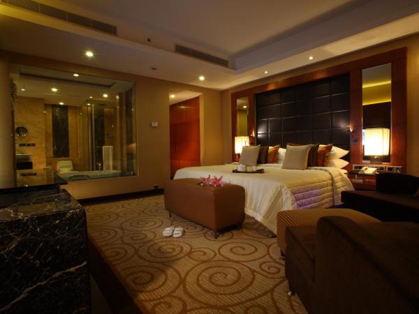 Radisson Blu Plaza Delhi Airport : photo 6 de la chambre deluxe suite with airport transfers, happy hours 03:00 pm to 08:00 pm 1+1, 20% discount on food & beverage and free pick up and drop to worldmark aerocity (subject to car availability)