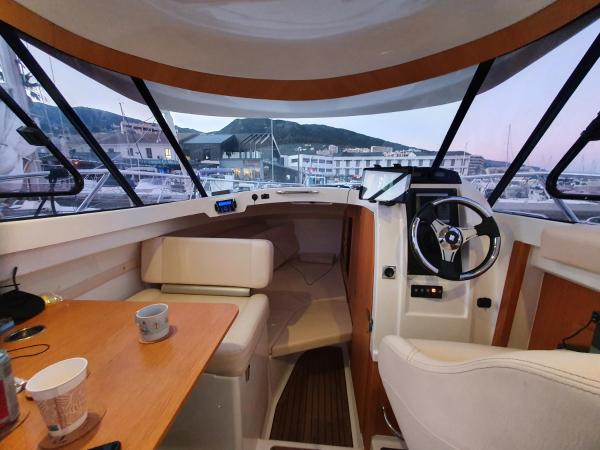 Nuit Insolite sur un Bateau : photo 10 de la chambre mobile home