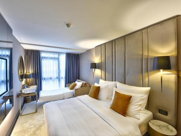 Grand Hotel Adriatic : photo 6 de la chambre chambre triple premium avec vue sur mer


