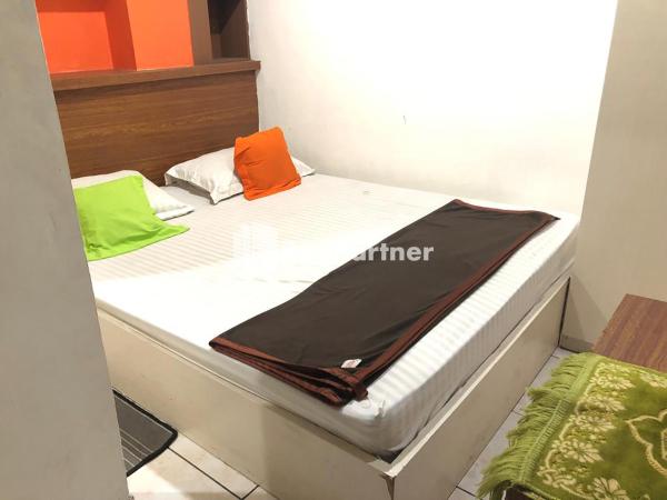Seungit Syariah Inn Tebet Mitra RedDoorz : photo 2 de la chambre chambre double standard