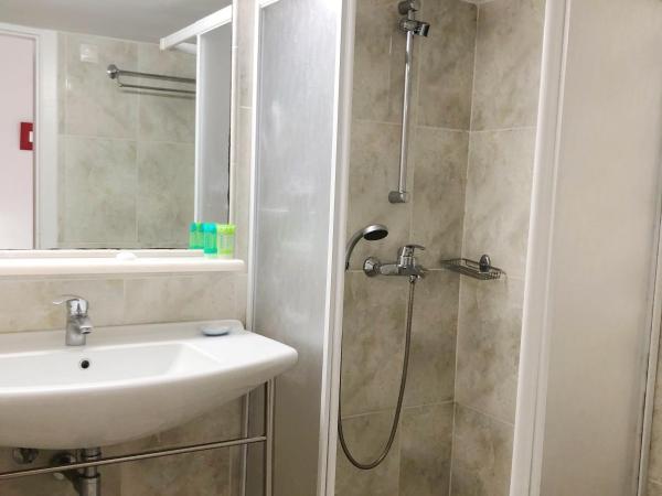 Matina Hotel : photo 8 de la chambre chambre quadruple