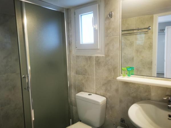 Matina Hotel : photo 9 de la chambre chambre quadruple