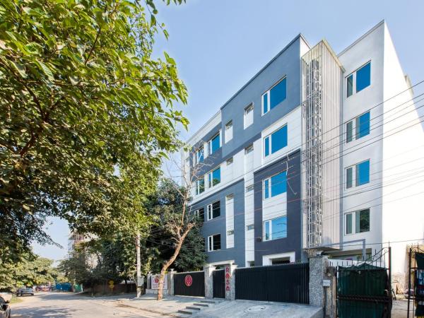 ROSASTAYS Gurugram Sec 31 : photo 10 de la chambre chambre deluxe double ou lits jumeaux