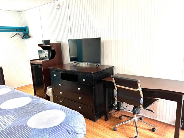 Rodeway Inn : photo 4 de la chambre chambre lit king-size standard - non-fumeurs