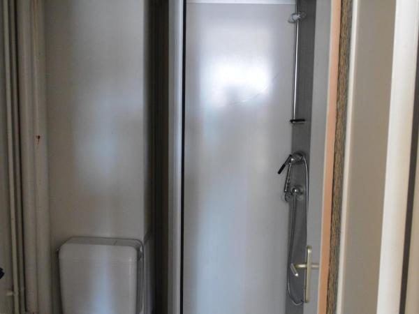 Hôtel Timgad : photo 7 de la chambre chambre familiale (2 adultes + 2 enfants) - accès par escalier uniquement