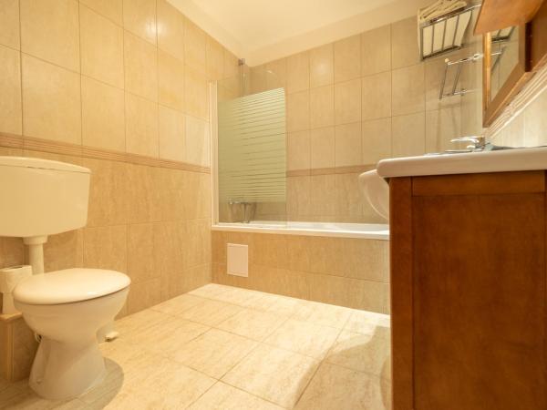 Corona Villa : photo 4 de la chambre chambre double classique avec baignoire