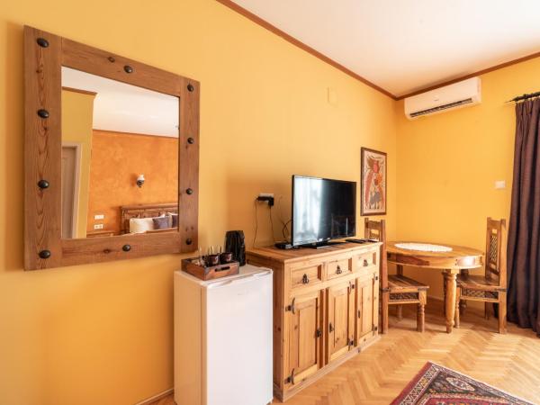 Corona Villa : photo 4 de la chambre grande chambre double deluxe