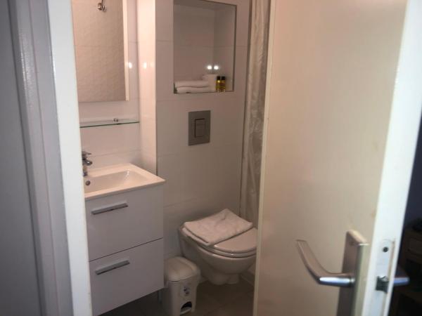 Hotel les Troenes : photo 3 de la chambre chambre triple classique