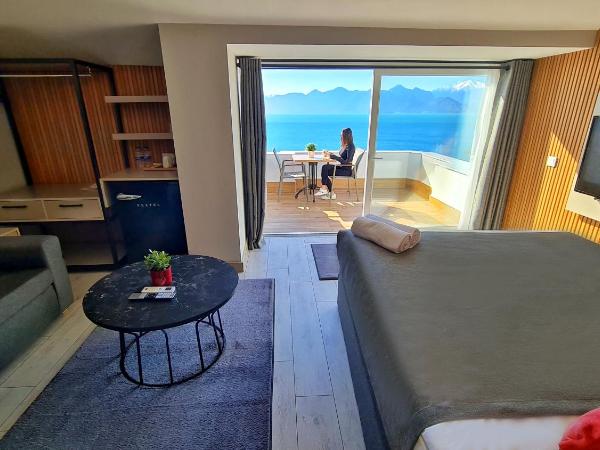 Letstay Panorama Suites : photo 1 de la chambre chambre double avec terrasse