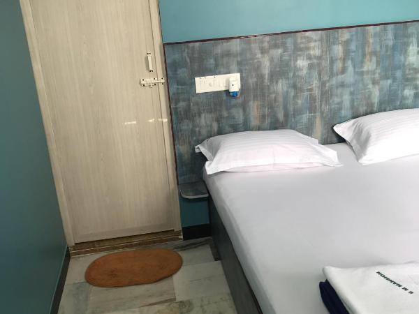 SM MANSION near Harbour & High court : photo 8 de la chambre chambre double standard