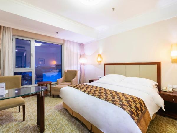 Inner Mongolia Grand Hotel : photo 7 de la chambre chambre lit king-size standard