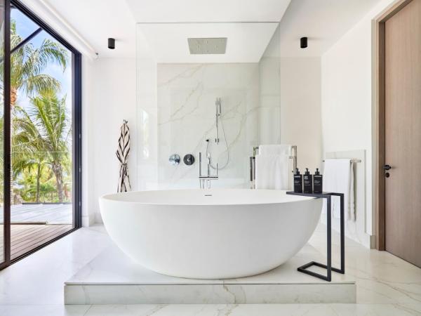 LUX* Grand Baie Resort & Residences : photo 9 de la chambre grande villa lux* avec piscine - front de mer