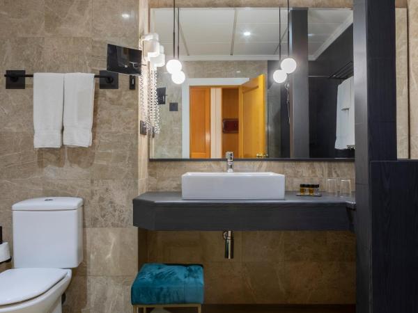 Hotel Don Curro : photo 10 de la chambre chambre lits jumeaux