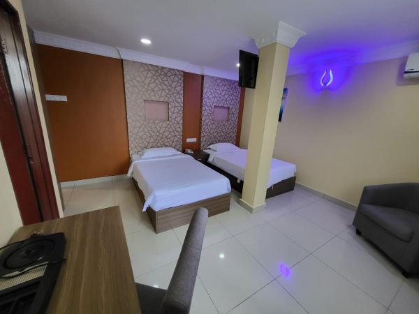 Poorna Hotel : photo 5 de la chambre chambre lits jumeaux supérieure