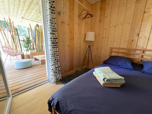 La Wodapalousa, Surf & Crossfit Guesthouse, 800m from Beach : photo 9 de la chambre appartement - vue sur jardin