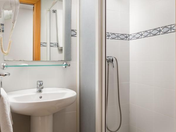 Hostal Baler : photo 2 de la chambre chambre simple