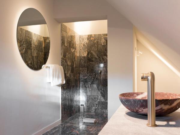 Kai 36 - Hotel zwischen Fels und Fluss : photo 5 de la chambre chambre double supérieure