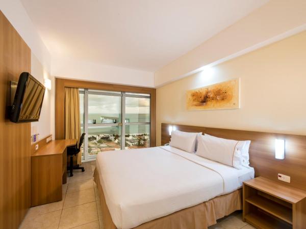 Praiamar Express Hotel : photo 1 de la chambre chambre double supérieure - vue sur mer